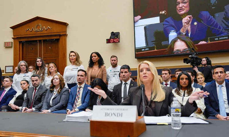 US lawmakers accuse Pam Bondi of  hiding names of Epstein associates